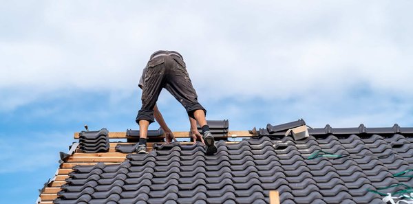 Couvreur à Viry Chatillon : toiture et isolation durable